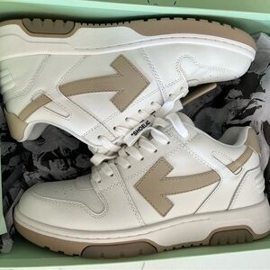 NIB Off-White Out of Office Sneakers Sand 39